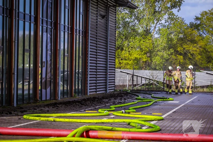 24 bedrijven getroffen door enorme brand