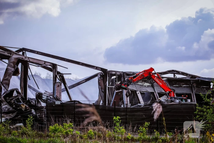 24 bedrijven getroffen door enorme brand