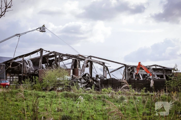 24 bedrijven getroffen door enorme brand