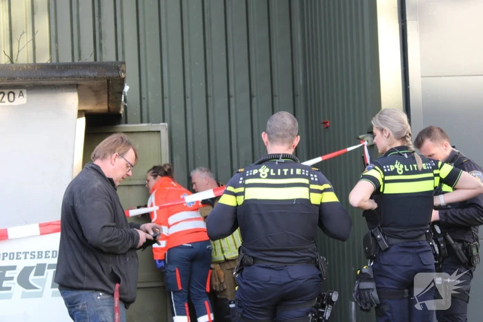 Persoon loopt ernstige brandwonden op na steekvlam door kortsluiting