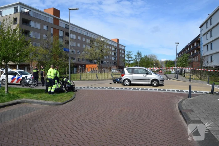 Scooterrijder gewond bij aanrijding door automobilist