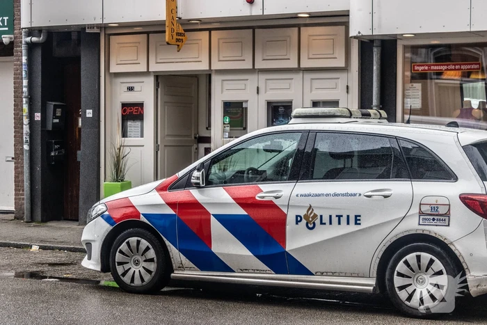 Meerdere medewerkers sex winkel bedreigt