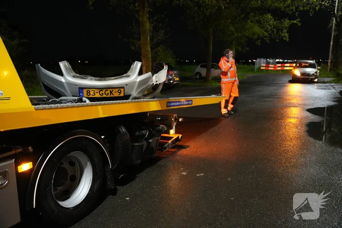 Schade bij botsing tussen twee personenauto's