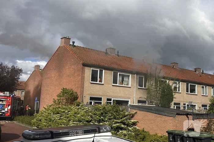 Fikse rookontwikkeling bij woningbrand