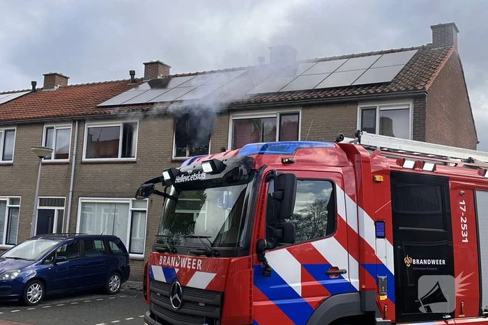Fikse rookontwikkeling bij woningbrand