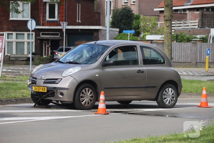 Schade aan personenauto door eenzijdige aanrijding
