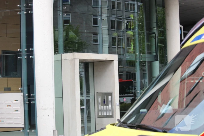 Kinderen nagekeken in ambulance na brand in oven