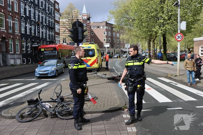 Fietser gewond bij harde botsing met motorrijder