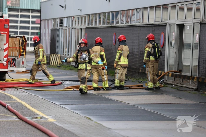 Gewonde bij brand in machine van fabriek