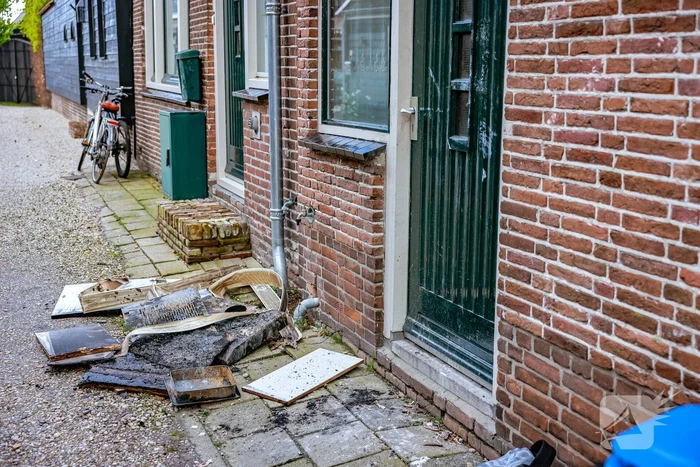 Woning onbewoonbaar door brand in keuken
