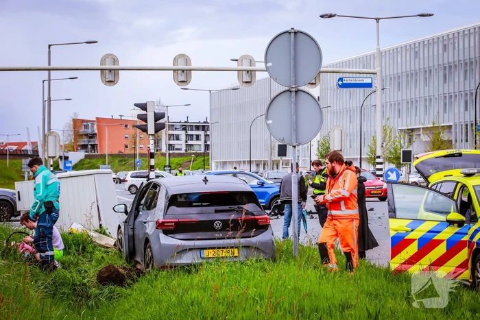 Flinke schade bij botsing op kruispunt