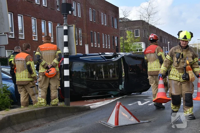 Automobilist gelanceerd na botsing met bussluis