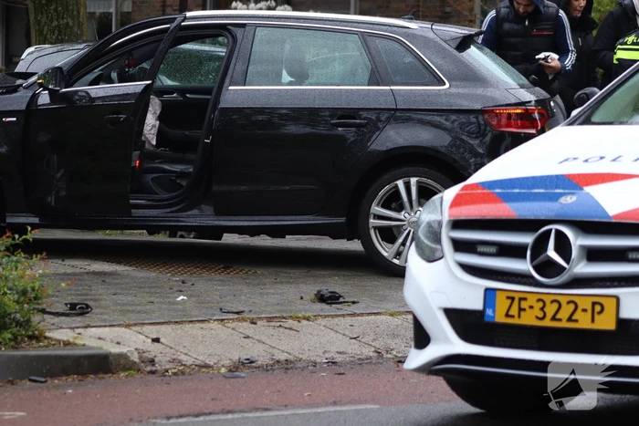 Forse schade na frontale botsing tussen auto's
