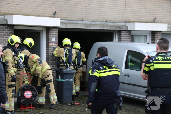 Föhn veroorzaakt flinke rookontwikkeling in schuur van woning