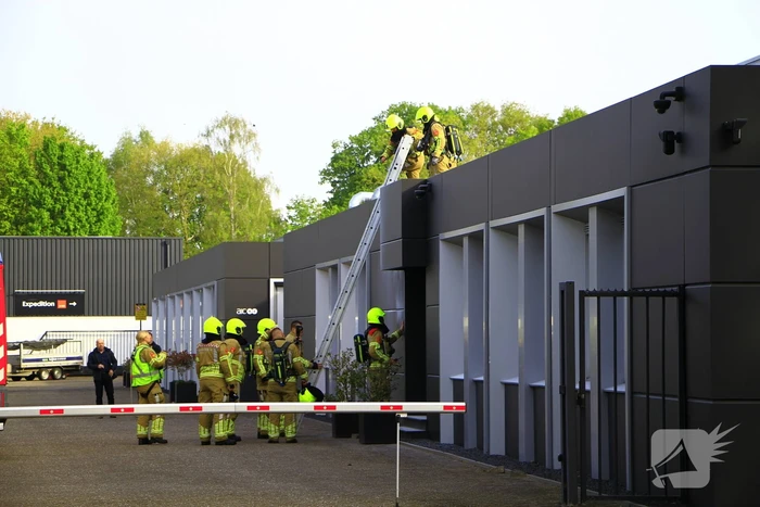 Brandweer ingezet voor brand bij bedrijfspand