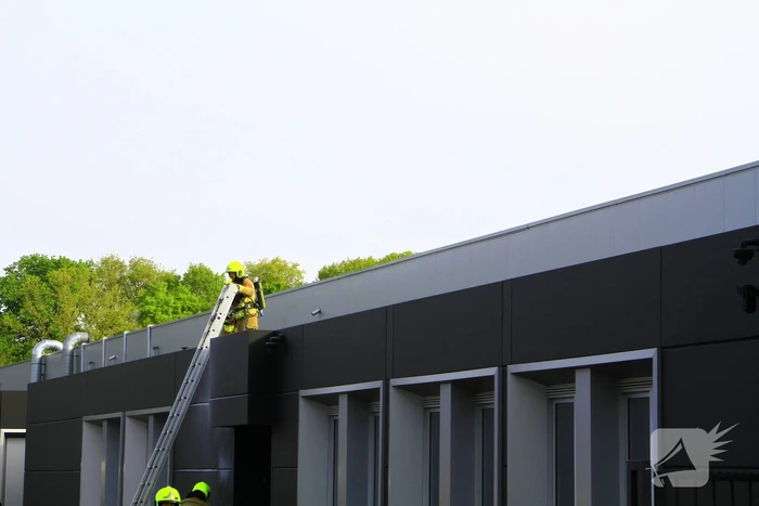 Brandweer ingezet voor brand bij bedrijfspand