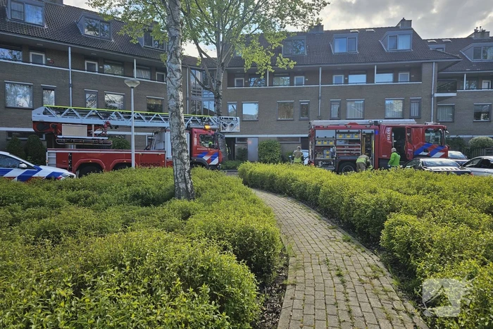 Persoon gewond bij woningbrand