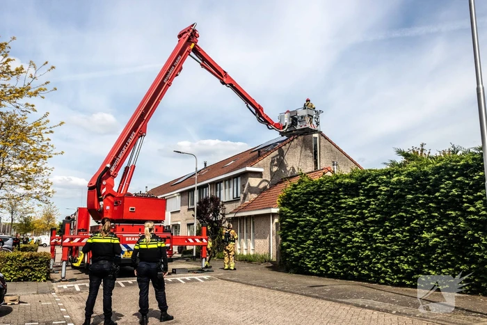 Veel rookontwikkeling bij uitslaande woningbrand