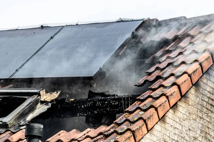 Veel rookontwikkeling bij uitslaande woningbrand