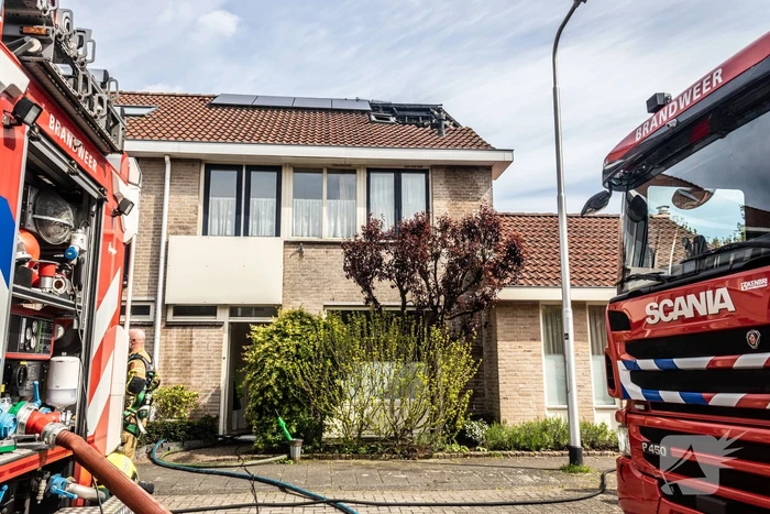 Veel rookontwikkeling bij uitslaande woningbrand