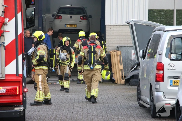 Brand bij autoschade herstelbedrijf