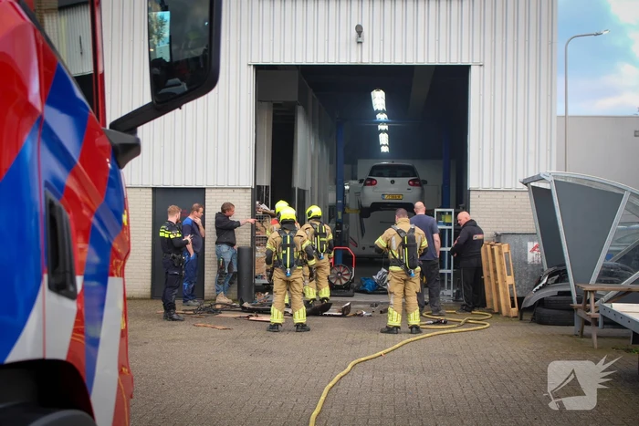 Brand bij autoschade herstelbedrijf