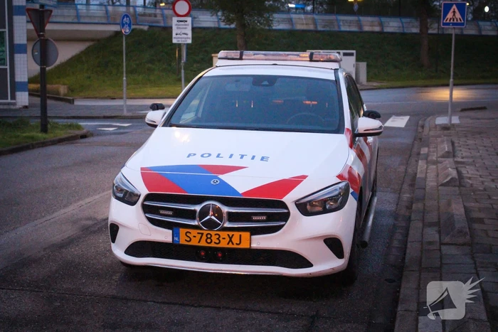 Brandweer zoekt oorzaak van vreemde lucht