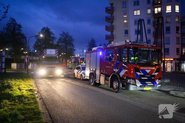 Brandweer zoekt oorzaak van vreemde lucht