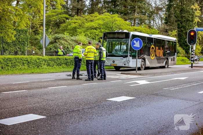 Persoon gewond bij botsing met lijnbus