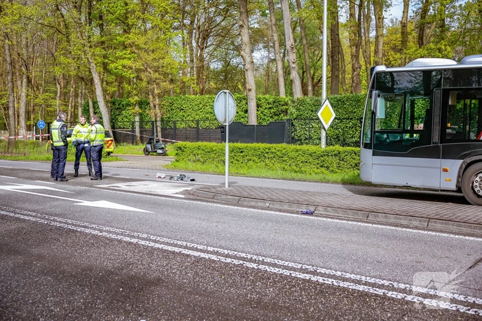 Persoon gewond bij botsing met lijnbus