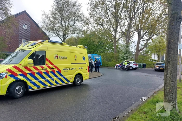 Fietser gewond bij botsing met lijnbus