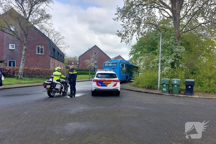 Fietser gewond bij botsing met lijnbus