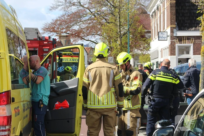 Automobilist richt ravage aan bij ongeval
