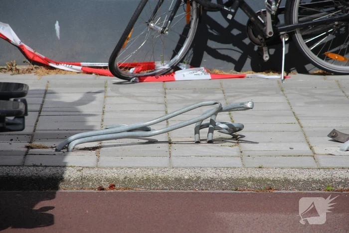 Automobilist richt ravage aan bij ongeval