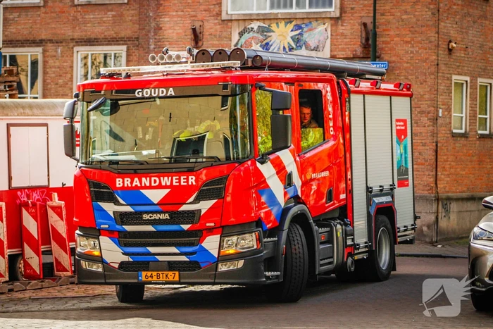 Brandweer onderzoekt bubbels in water