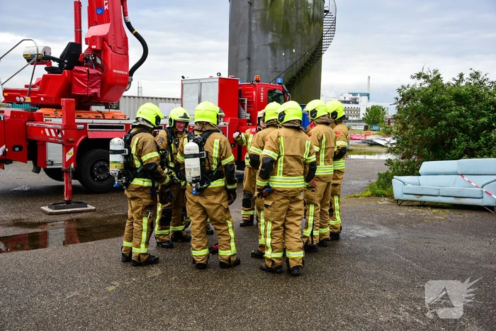 NL-alert afgegeven voor grote brand in industriepand