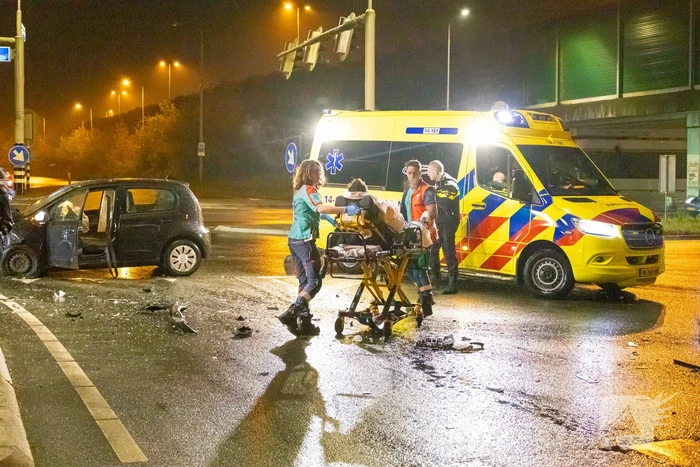 Twee personenwagens betrokken bij verkeersongeval