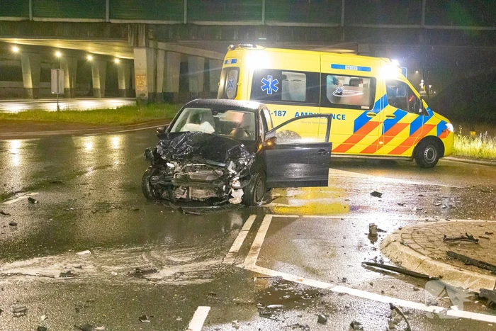 Twee personenwagens betrokken bij verkeersongeval
