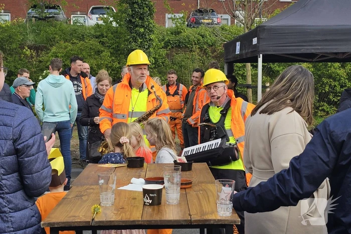 Laatste deel Parklaan bijna open na openingsborrel