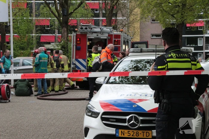 Hond gered door brandweer bij woningbrand