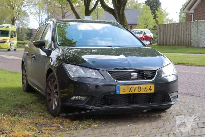 Flinke schade na botsing tussen auto's