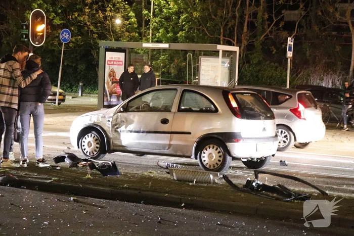 Grote ravage na ernstig ongeval op kruispunt