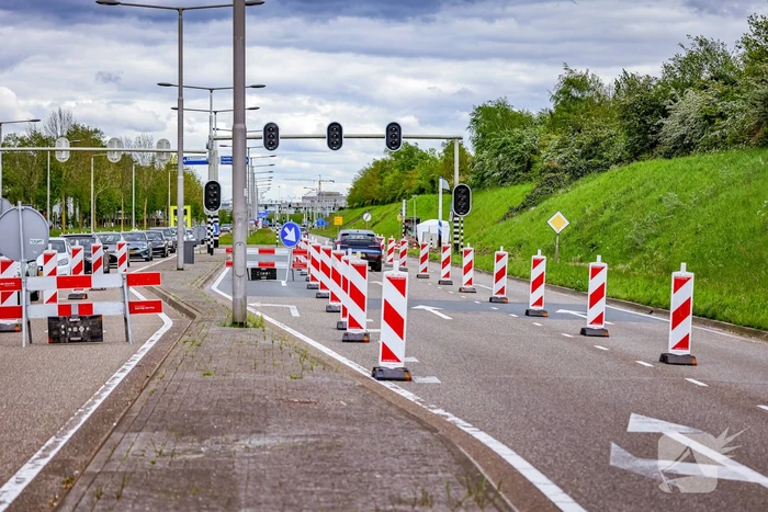 Nog dagen lang hinder na verkeersongeval op kruising
