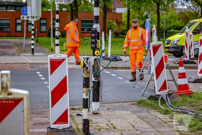 Nog dagen lang hinder na verkeersongeval op kruising