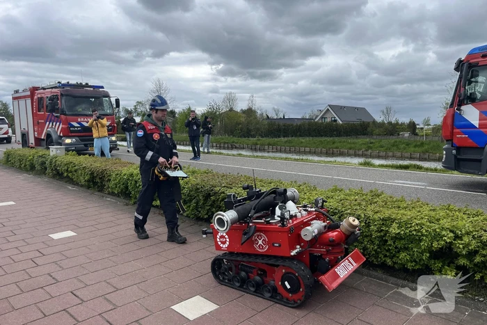 Enorme rookwolken door zeer grote brand in schuur