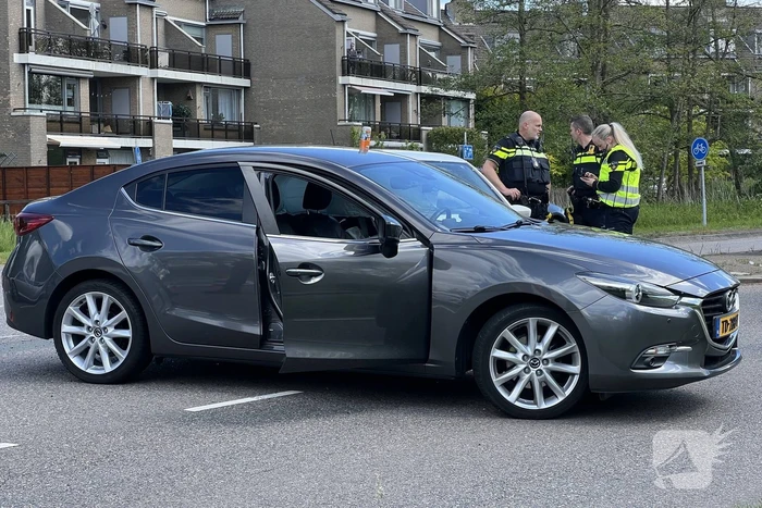 Ongeval tussen twee personenauto's door voorrangsfout