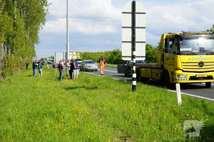 Flinke verkeerschaos na kettingbotsing