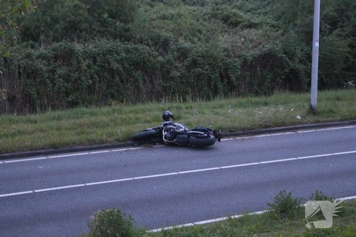 Motorrijder ernstig gewond na eenzijdig ongeval