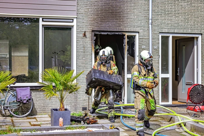 Veel schade door brand in woning