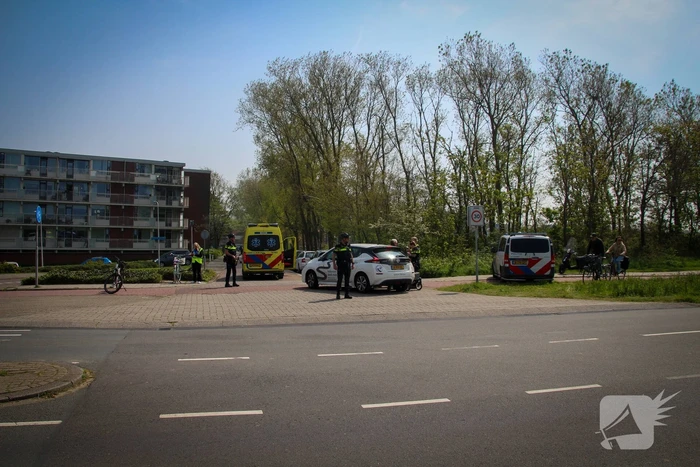 Brommerrijder aangereden door personenauto
